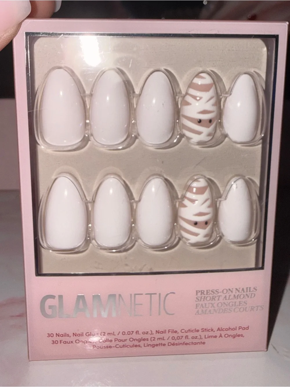 Glamnetic “Wrapped Up” Short Almond Press-On Nails